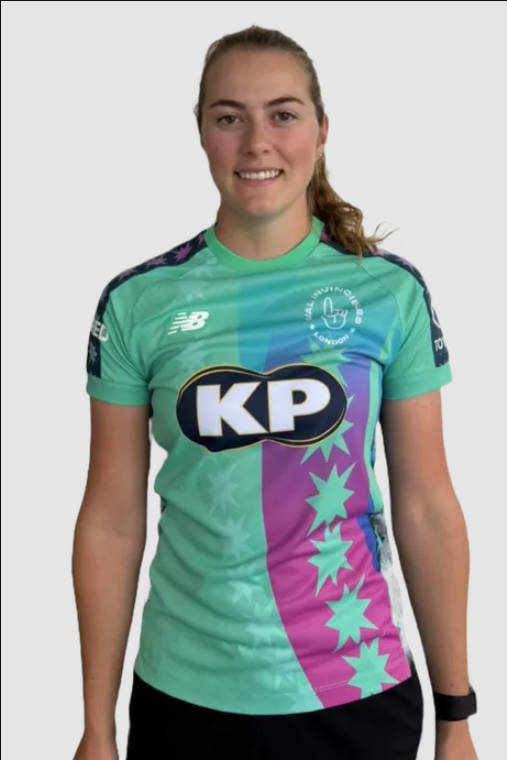  Ellie Anderson 