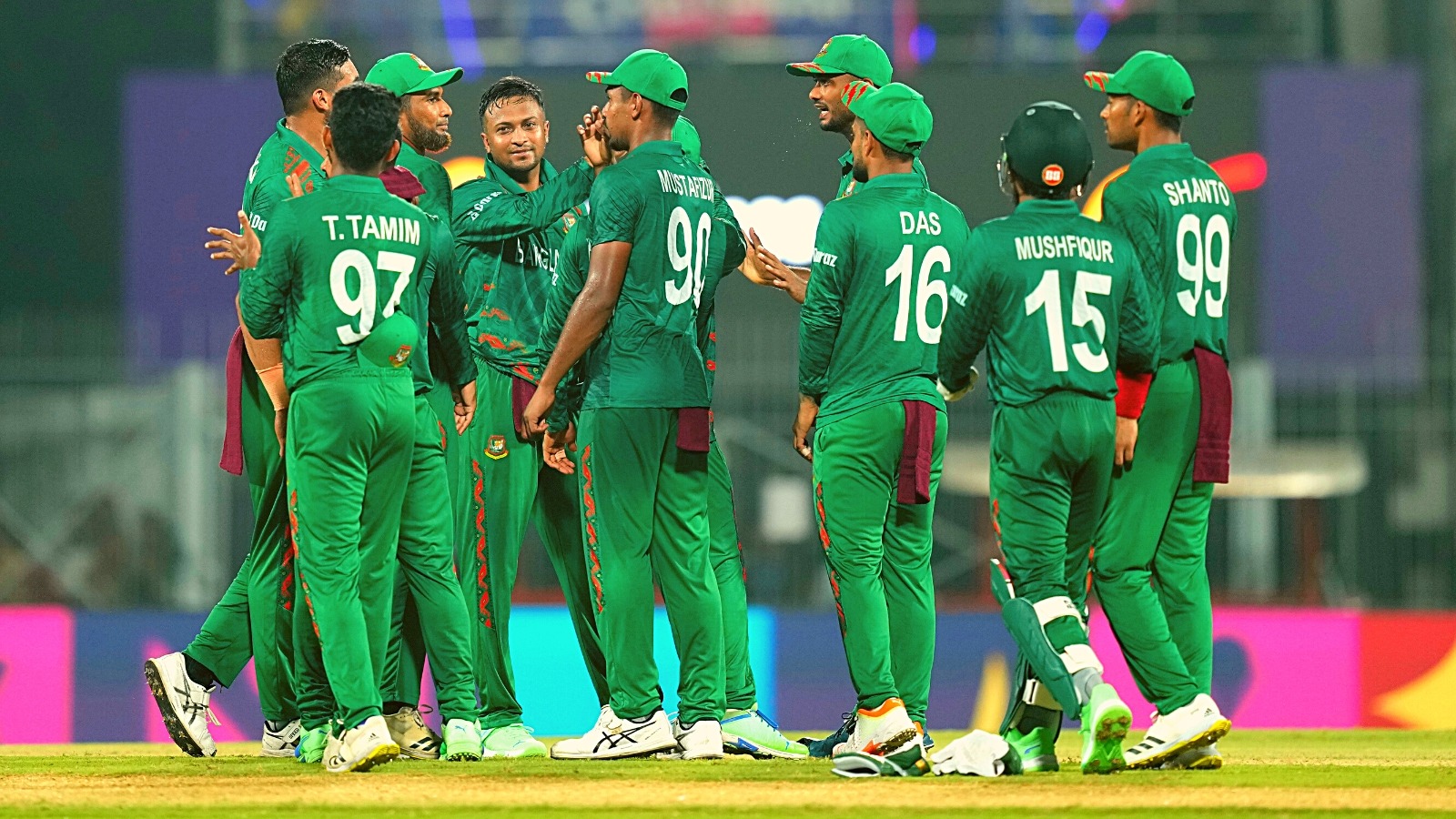 బాంగ్లాదేశ్ జట్టు T20 వరల్డ్ కప్ 2026 నుండి విత్‌డ్రా: ఆటగాళ్లు & BCBపై ప్రభుత్వం విమర్శ