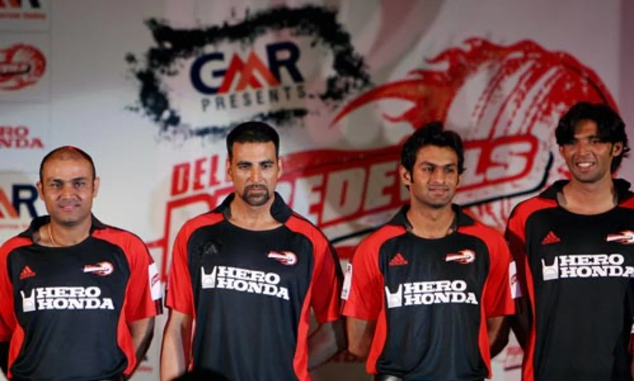 Which Pakistan players have been a part of the IPL?