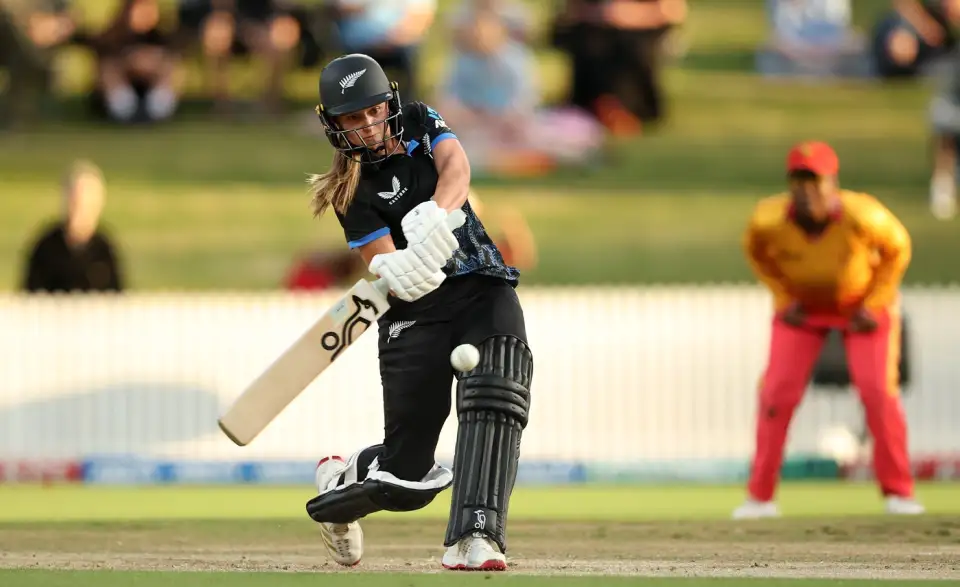 NZ-W बनाम ZIM-W, पहला ODI, ZIMW vs NZW 2026: न्यूज़ीलैंड विमेंस बनाम ज़िम्बाब्वे विमेंस – कहाँ देखें, Dream11 प्रेडिक्शन, H2H, संभावित प्लेइंग XI और मैच की पूरी जानकारी
