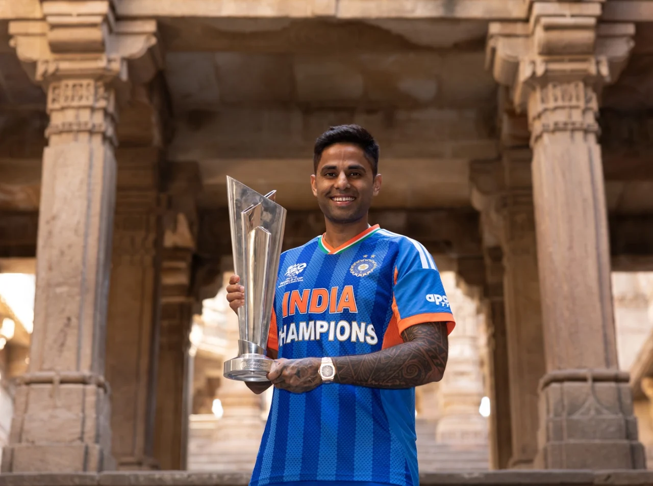 టీమ్ ఇండియా చారిత్రాత్మక విజయం: T20 వరల్డ్ కప్ గెలిచిన జట్టుకు బీసీసీఐ ₹131 కోట్ల బహుమతి