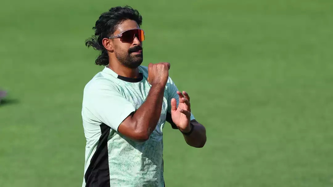 బొటనవేలు గాయంతో దక్షిణాఫ్రికా సిరీస్ నుంచి ఇష్ సోధి తప్పుకున్నాడు