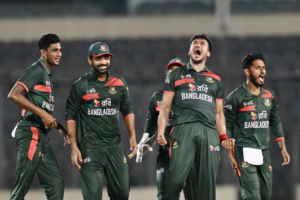 Pakistan Lodge Complaint Over Controversial DRS Review in Bangladesh ODI Decider