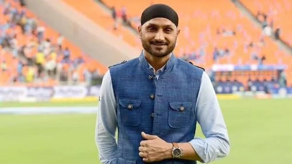 बीसीसीआई ने हरभजन सिंह और जहीर खान को जोड़ा, टेस्ट टीम को मजबूत करने की तैयारी