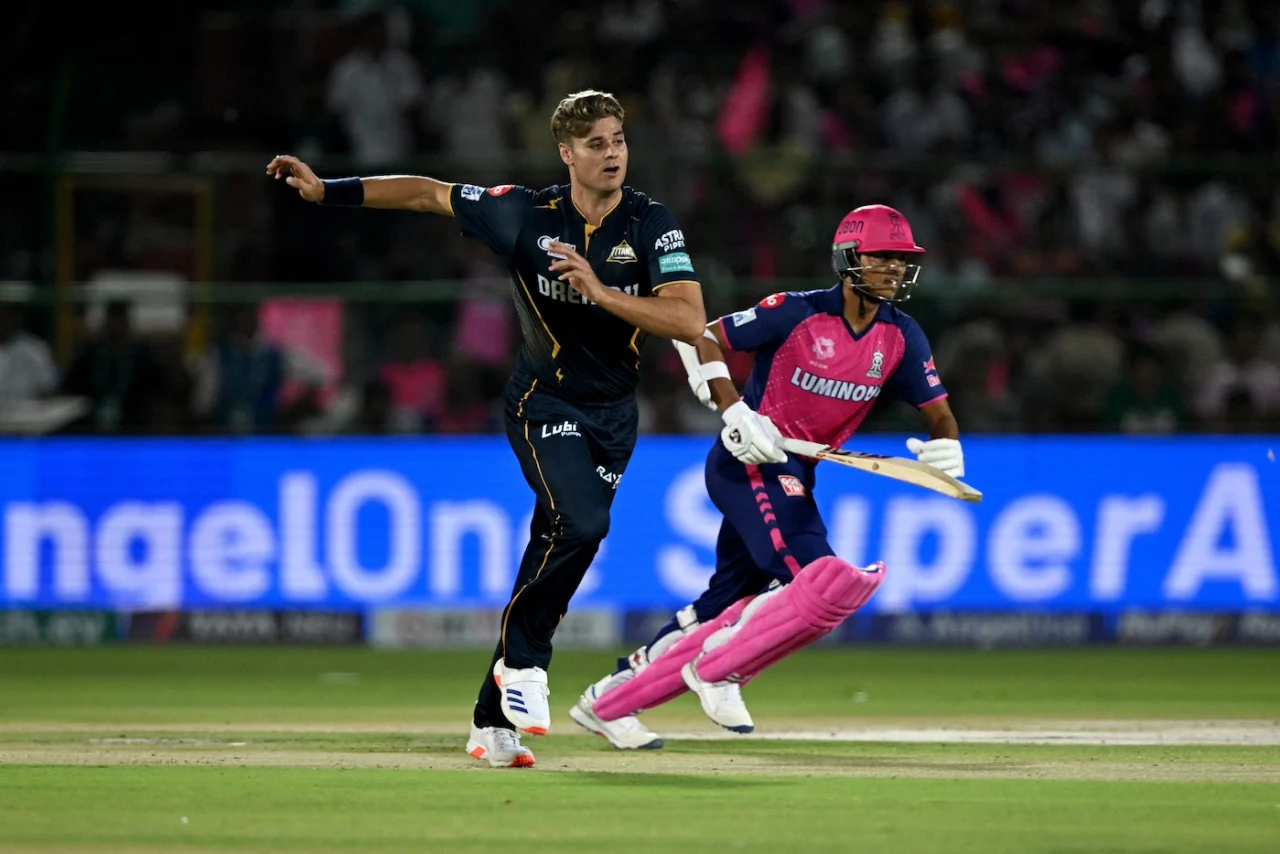 Why did Spencer Johnson withdraw from PSL to accept a lower IPL contract?