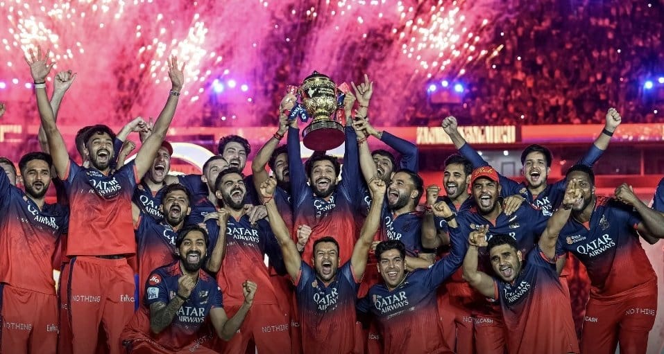 RCB IPL 2026 Full Schedule: रॉयल चैलेंजर्स बेंगलुरु का पूरा मैच शेड्यूल, तारीख, समय और वेन्यू