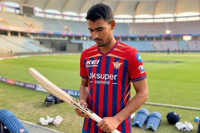 कौन हैं मुकुल चौधरी? LSG के नए 'फिनिशर' जिन्होंने ईडन गार्डन्स में KKR के जबड़े से छीनी जीत