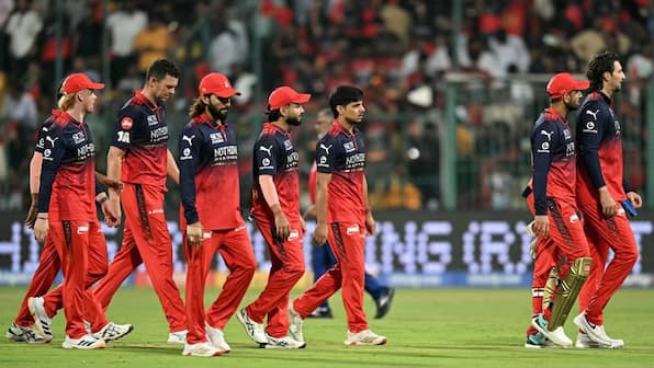 एम. चिन्नास्वामी स्टेडियम के डीजे के खिलाफ CSK की शिकायत: अपमानजनक व्यवहार का आरोप