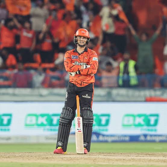 IPL 2026 ऑरेंज कैप की रेस: रन बनाने के मामले में सबसे आगे निकले अभिषेक शर्मा