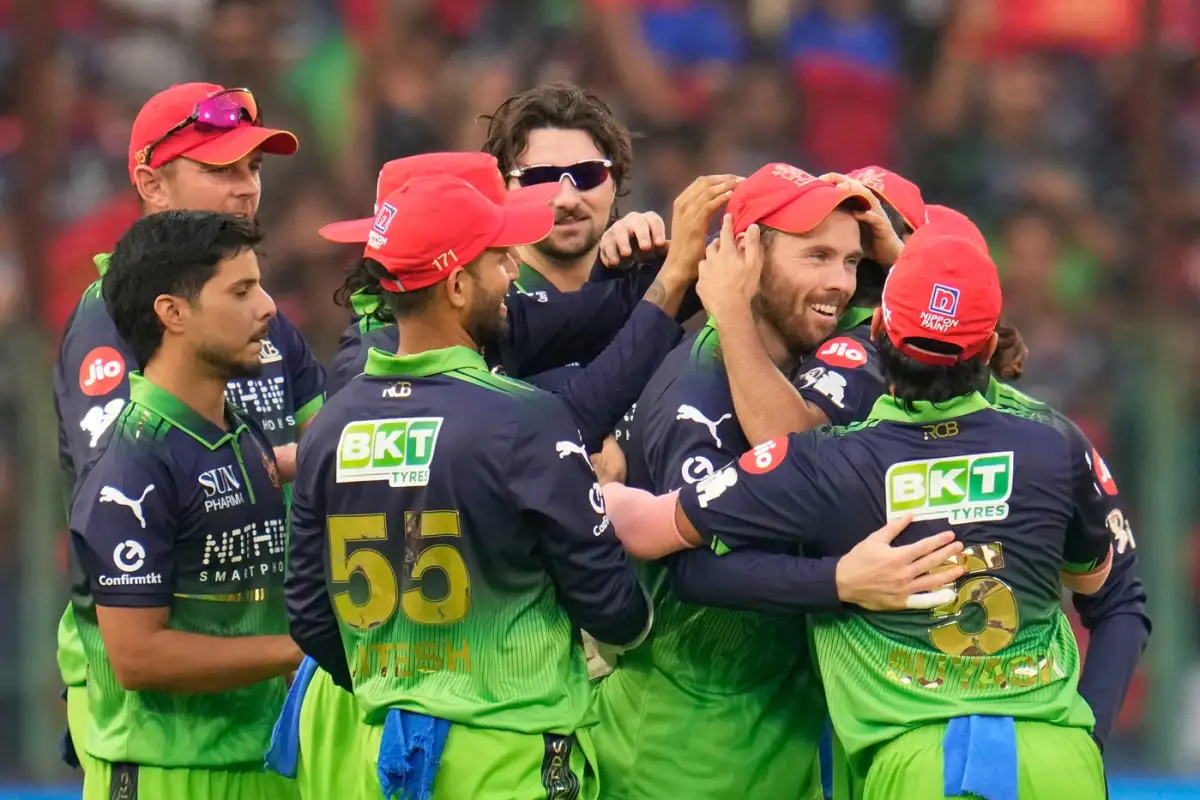 IPL 2026: क्या रॉयल चैलेंजर्स बेंगलुरु प्लेऑफ के लिए क्वालिफिकेशन कर सकती है? जानिए क्वालिफिकेशन का समीकरण और कीमतें