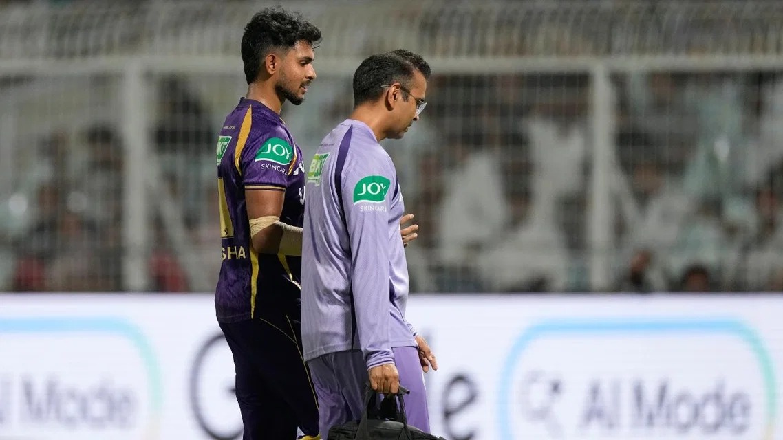 IPL 2026లో పథిరానా గాయం KKRకి భారీ షాక్