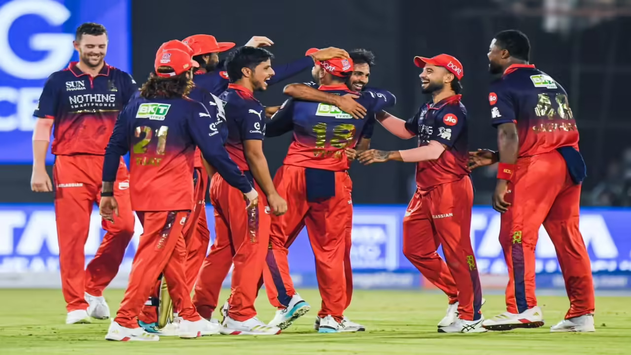 IPL 2026 प्लेऑफ़ क्वालिफ़िकेशन के समीकरण: कौन सी टीमें टॉप 4 में जगह बनाएंगी?
