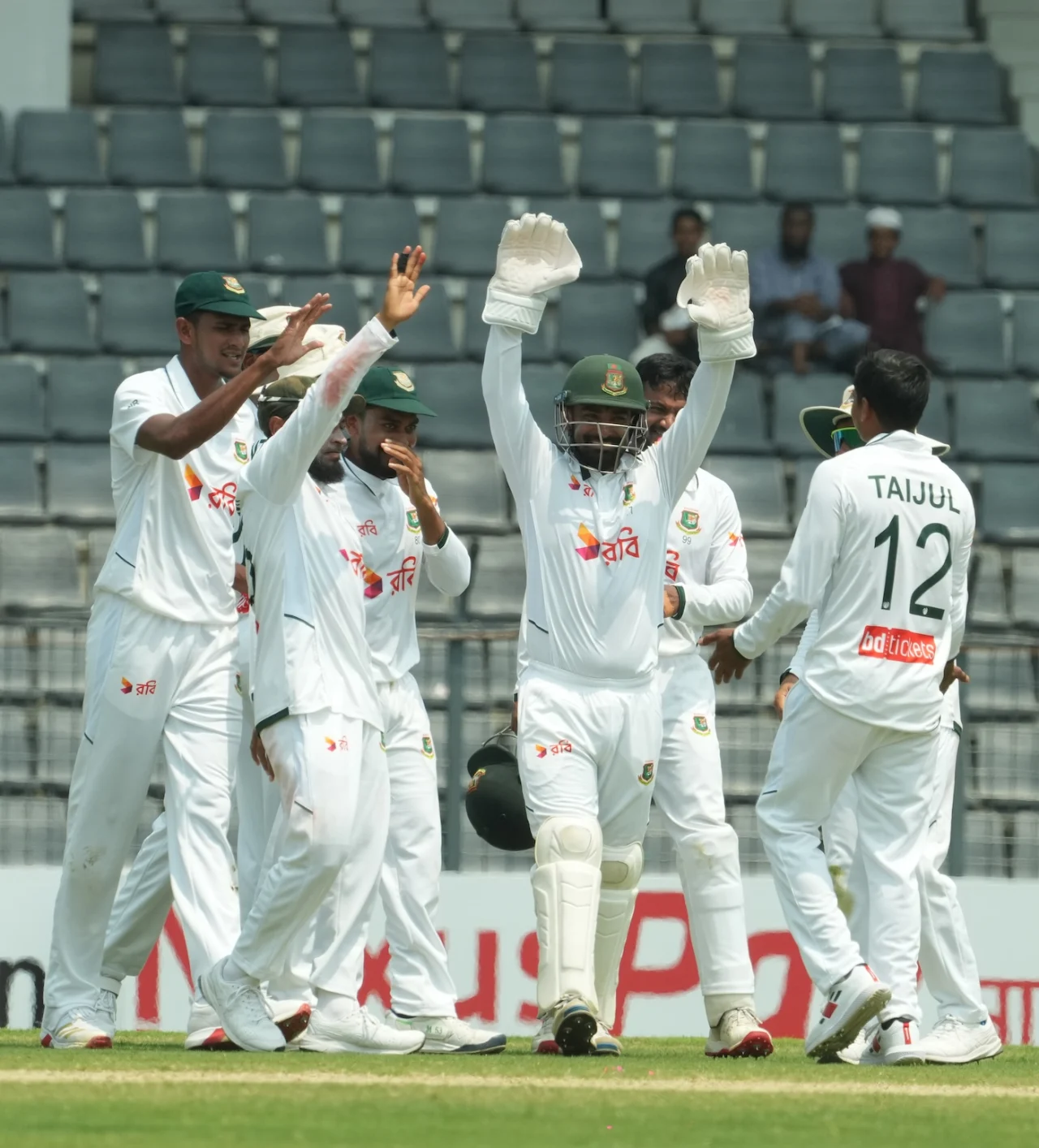 Tait thinks Bangladesh will ‘bowl out’ Pakistan as Sylhet Test moves into final day