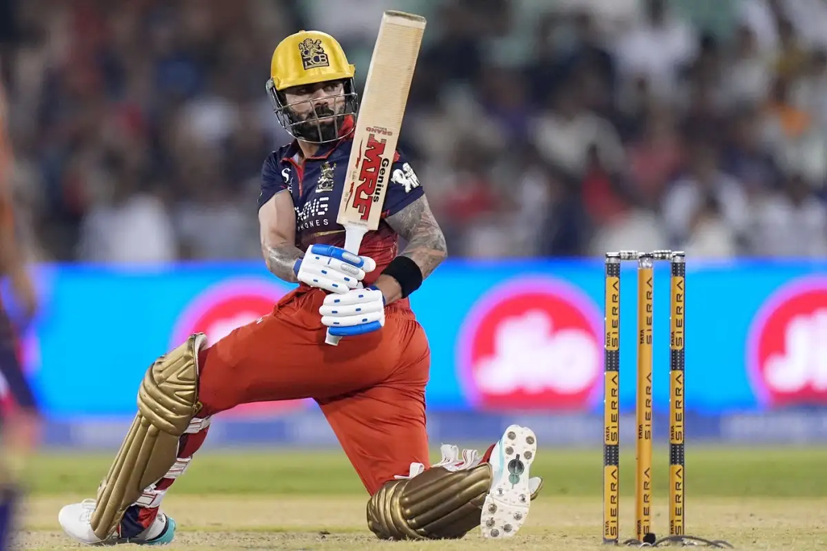विराट कोहली ने रचा इतिहास, T20 क्रिकेट में 211 पचास से अधिक की साझेदारियां करने वाले पहले बल्लेबाज बने