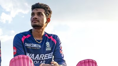 Rajasthan Royals కు షాక్.. రవి సింగ్ గాయం, ఎమంజోత్ చాహల్ జట్టులోకి