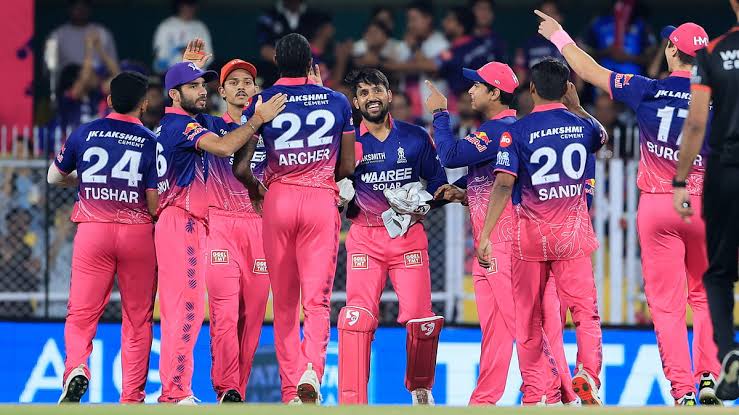 आईपीएल 2026: राजस्थान रॉयल्स ने मुंबई इंडियंस को हराकर प्लेऑफ में बनाई जगह