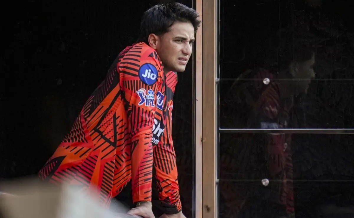 SRH vs RR IPL 2026: অভিষেক শর্মার ডক আউট, ইতিহাসে লজ্জাজনক রেকর্ড