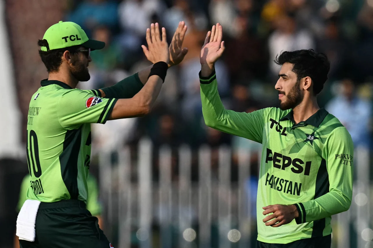 Minhas grabs a five-for on debut as Pakistan halt Australia for 200 in first ODI