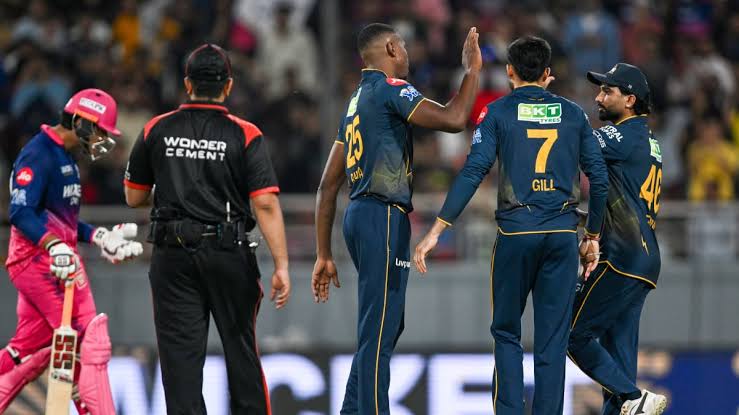 IPL पर्पल कैप विजेता (2008-2026): रिकॉर्ड, विजेता और इनामी राशि