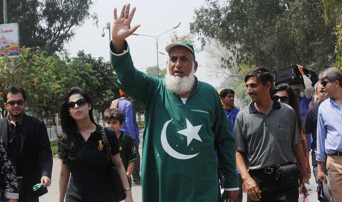 Pakistan's famed fan 'Chacha Cricket' to retire in third ODI against Australia