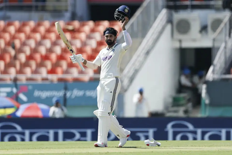 కేఎల్ రాహుల్ అరుదైన రికార్డు.. మూడోసారి 100 పరుగులకే ఔట్!