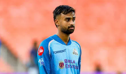 মণব সুতার ওয়ারউইকশায়ারে যোগ দিলেন কাউন্টি চ্যাম্পিয়নশিপ ২০২৬