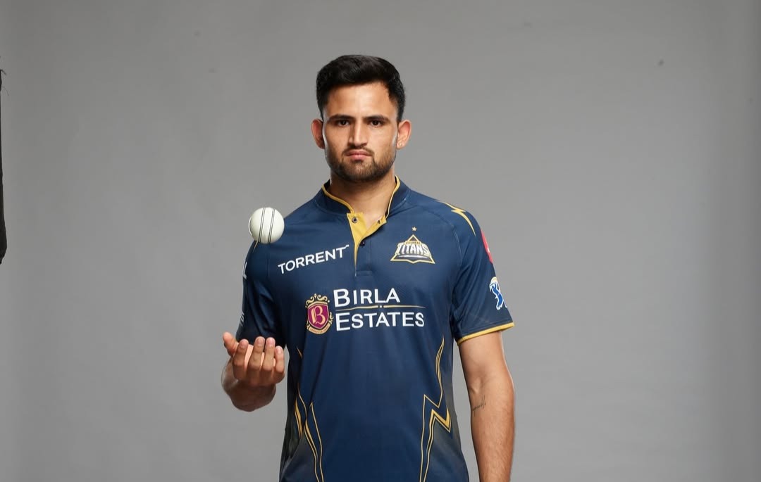 গুজরাটে যোগ দিয়ে কেরিয়ারে নতুন মোড় অশোক শর্মার