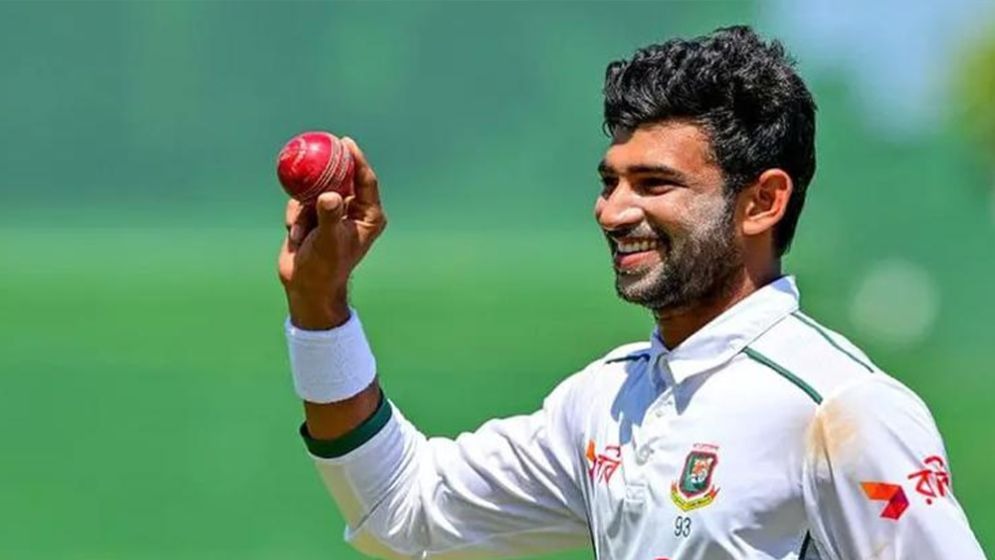 చట్గ్రామ్‌లో నయీమ్ హసన్‌పై పోలీస్ వేధింపులు, ముగ్గురు అధికారులపై చర్యలు
