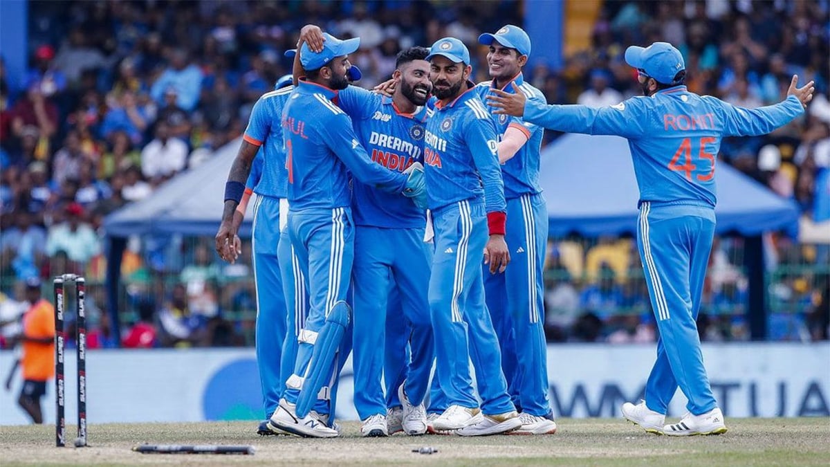 কোন দল ODI ক্রিকেটে সবচেয়ে বেশি ৪০০ রান করেছে জানুন বিস্তারিত