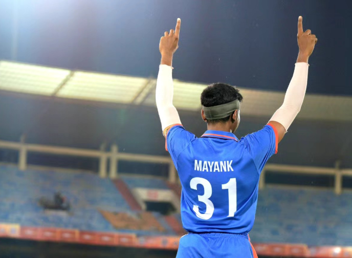 Mayank Yadav (11-3)