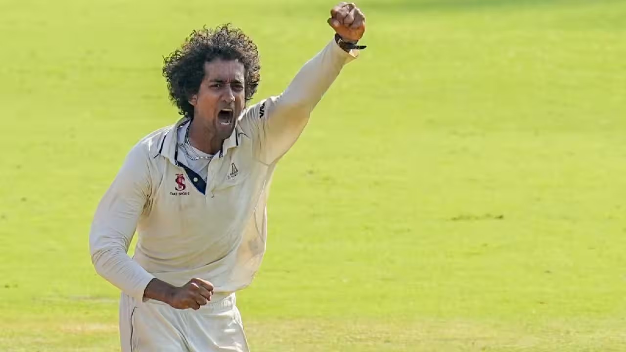ভারতীয় স্পিনার সাই কিশোরকে দলে নিল গ্লুচেস্টারশায়ার, কাউন্টি ক্রিকেটে ফেরার বড় সুযোগ