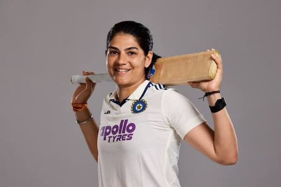 यास्तिका भाटिया ने लॉर्ड्स टेस्ट में जड़ा पहला शतक, जानिए कैसे रचा इतिहास