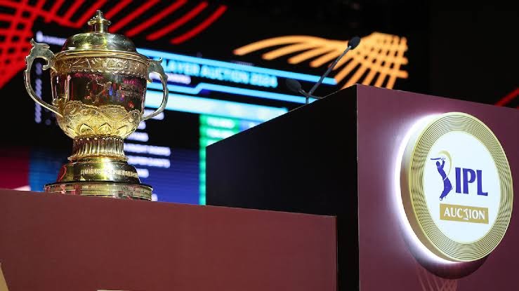 IPL వేలం ఎలా పనిచేస్తుంది మరియు కొందరు ఆటగాళ్ల ధర ఎందుకు పెరుగుతుంది?