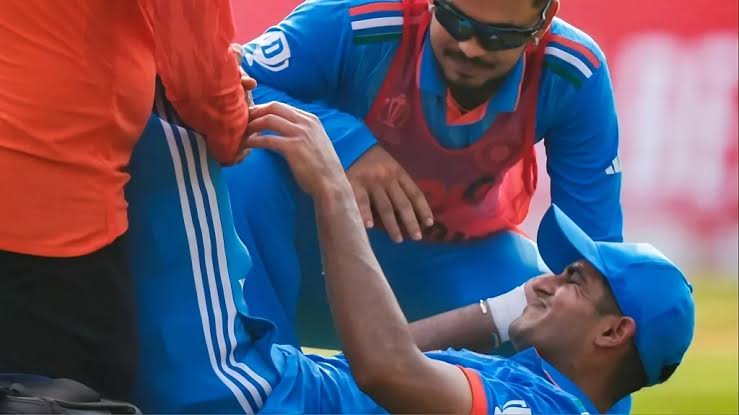 क्रिकेट में रिटायर्ड हर्ट क्या होता है? जानिए इसके नियम और दोबारा बल्लेबाजी करने की शर्तें